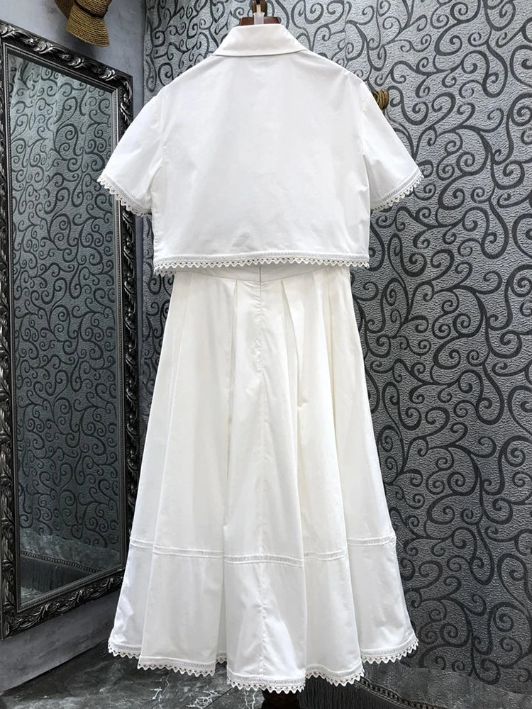 Conjuntos de 2 peças  blusa Cropped com manga curta, saia midi com cintura alta .