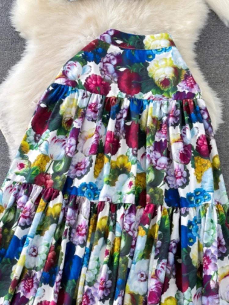 Conjunto de 2 peças: top de alças e saia midi com estampa floral, bonita e elegante.